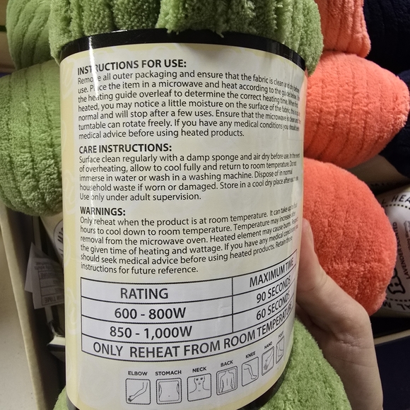 Microwaveable Green Weighted Neck Wrap - Picture 3 of 3